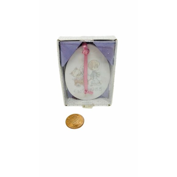 Precious Moments Easter Girl & Boy 1988 Ornament - Picture 2 of 4